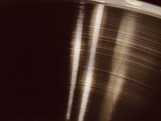 Царапина на пластинке