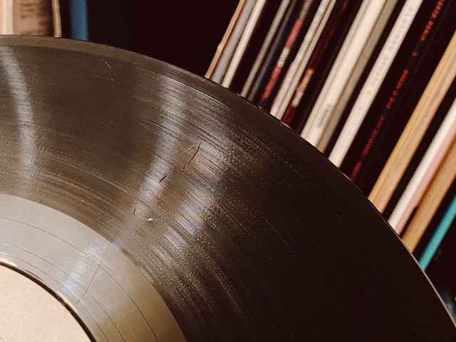 Царапина на пластинке